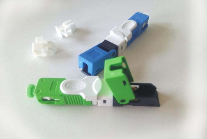 Le connecteur rapide optique de fibre de passage des télécom 3D, mettent en place le connecteur rapide ESC250D d'Assemblée